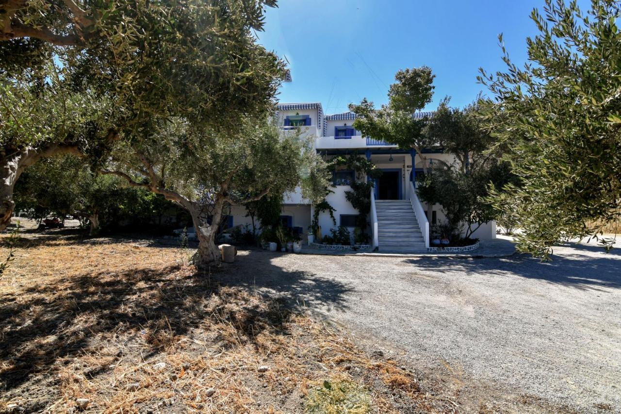Vardes Hotel Studios Amoopi Exterior foto