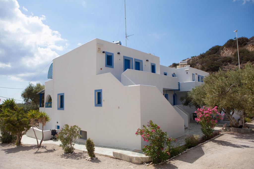 Vardes Hotel Studios Amoopi Exterior foto